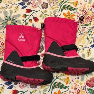 Kamik Fuchsia and Black Waterproof Boots Girls size 5